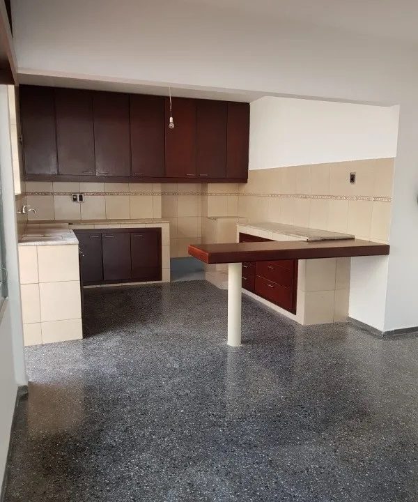 Casa céntrica de dos dormitorios en Canelones 4