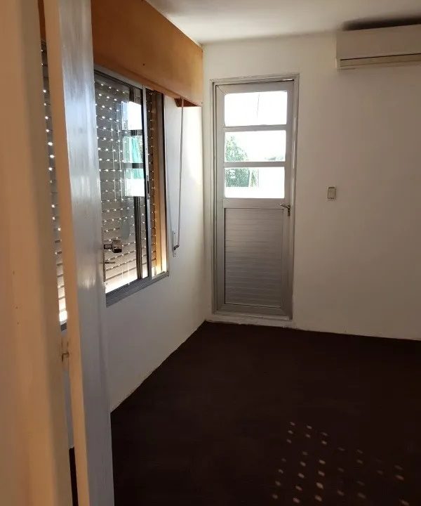 Casa céntrica de dos dormitorios en Canelones 8
