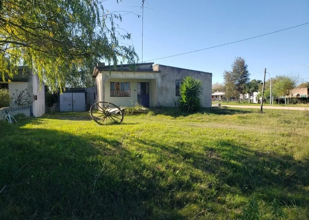 Venta de varias viviendas en amplio terreno de San Ramón 1