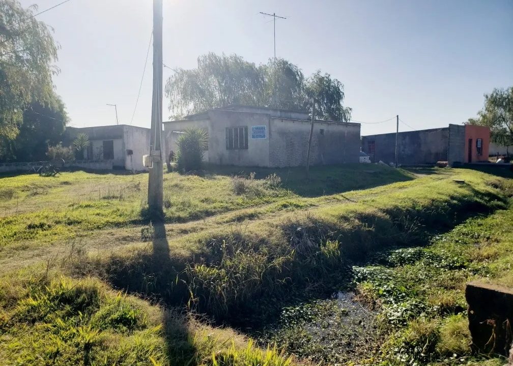 Venta de varias viviendas en amplio terreno de San Ramón 21