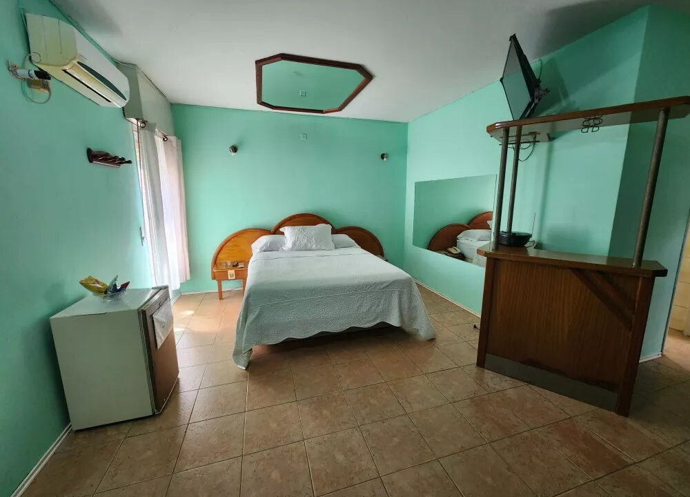 Venta de Motel sobre Ruta 5 12