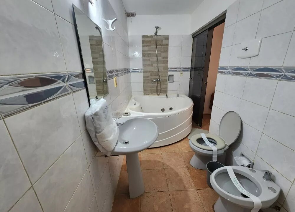 Venta de Motel sobre Ruta 5 13
