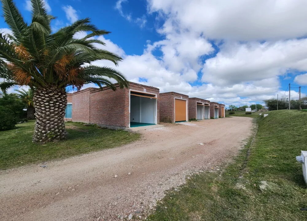 Venta de Motel sobre Ruta 5 3