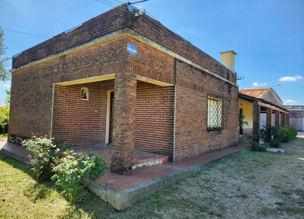 Chacra con Vivienda y Galpón en Parada Cabrera 1