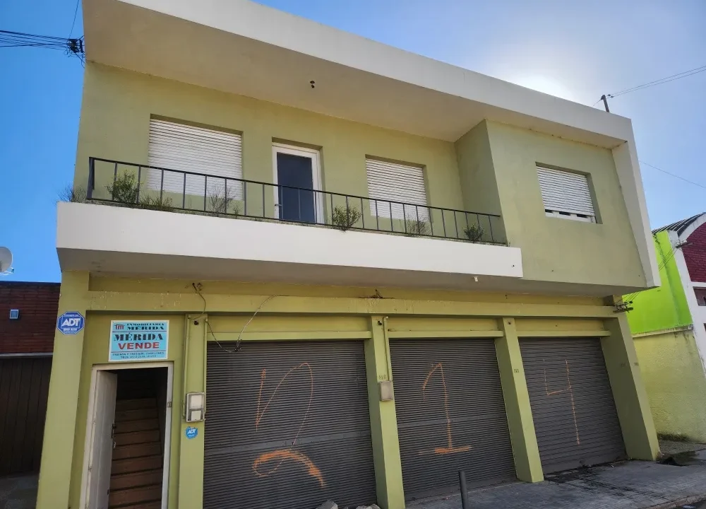 Venta de Apartamento de tres dormitorios en Canelones 1