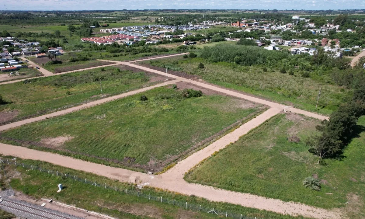 Venta de Terreno en la ciudad de Canelones 4