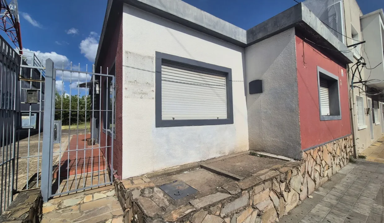Casa con gran superficie - 2