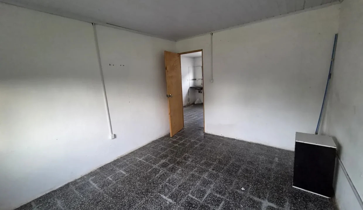 Alquiler de Casa de un dormitorio próximo a servicios esenciales 14