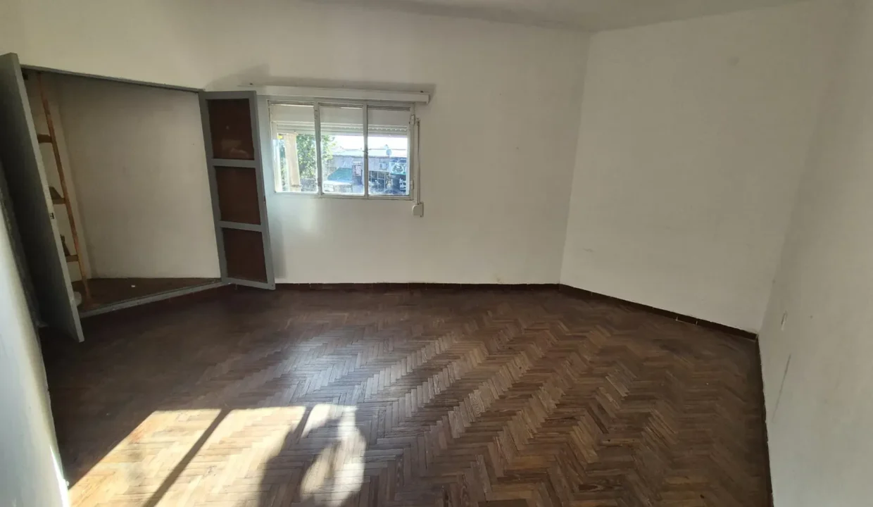 Alquiler de Apartamento amplio de tres dormitorios en pleno centro de la Ciudad - 5