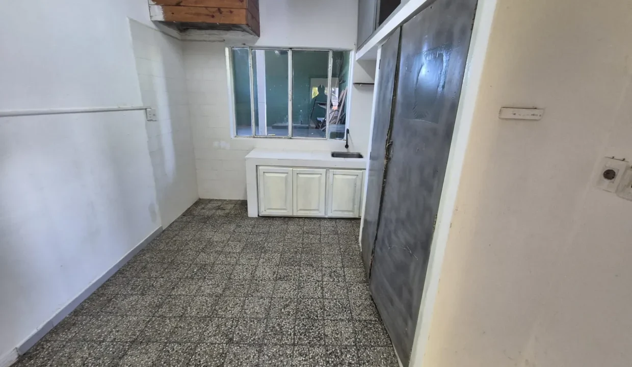 Alquiler de Apartamento amplio de tres dormitorios en pleno centro de la Ciudad - 6