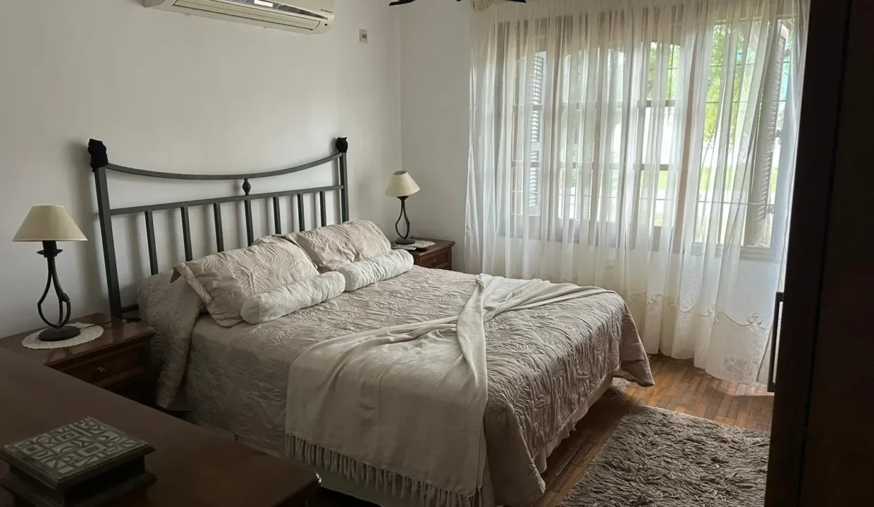 Venta de Casa de cuatro dormitorios en la ciudad de Canelones - 9