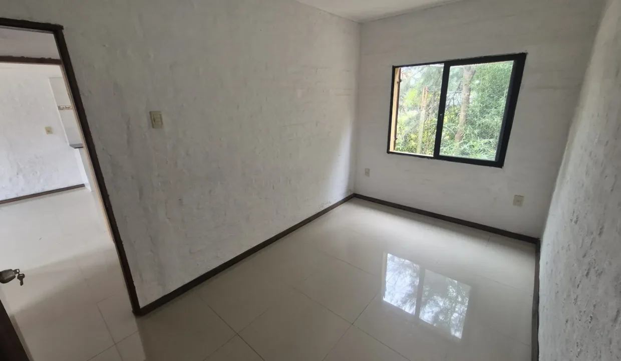 Venta de Casa nueva de dos dormitorios con cochera en camino Las Violetas - 9