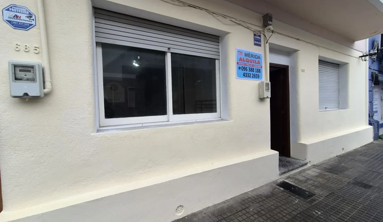 Alquiler de Casa de cuatro dormitorios en zona céntrica de Canelones - 1