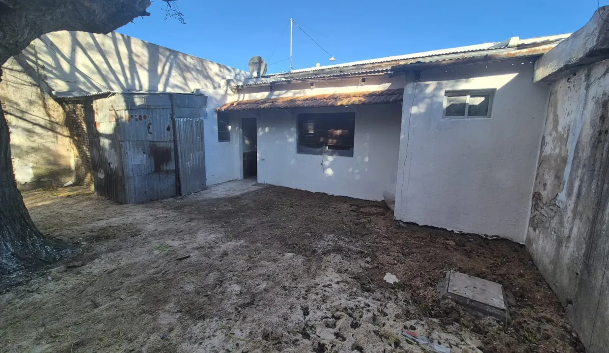Alquiler de Casa de dos dormitorios en Cont. Ramón Vázquez Varela - 2
