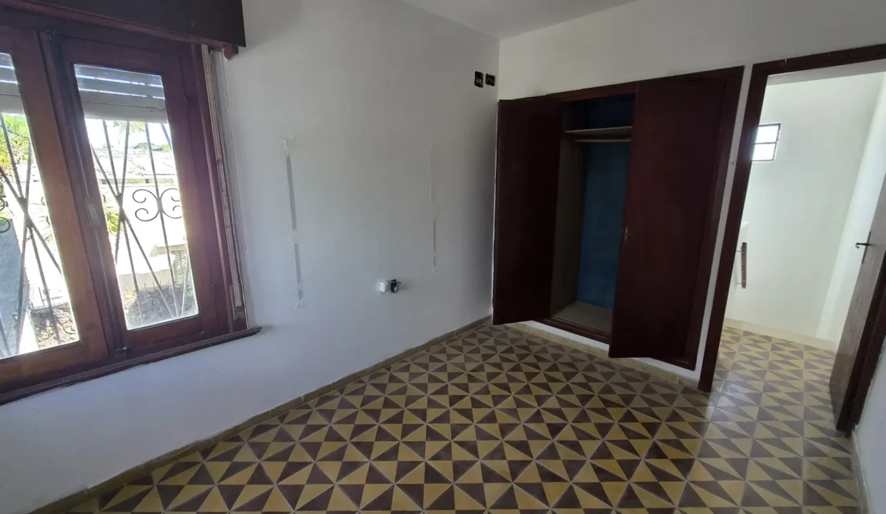 Alquiler de Casa de cuatro dormitorios en el centro de Canelones - 11