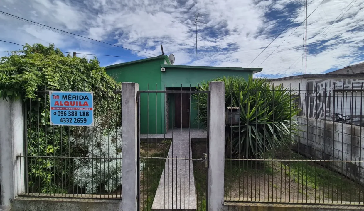 Alquiler de Casa de dos dormitorios sobre calle Héctor Miranda - 1